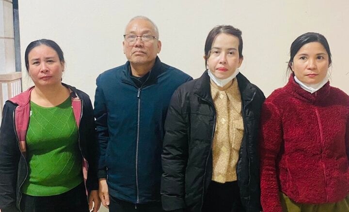 Bắt 5 người trong đường dây đánh bạc bằng hình thức ghi lô đề ở Nghệ An- Ảnh 1.