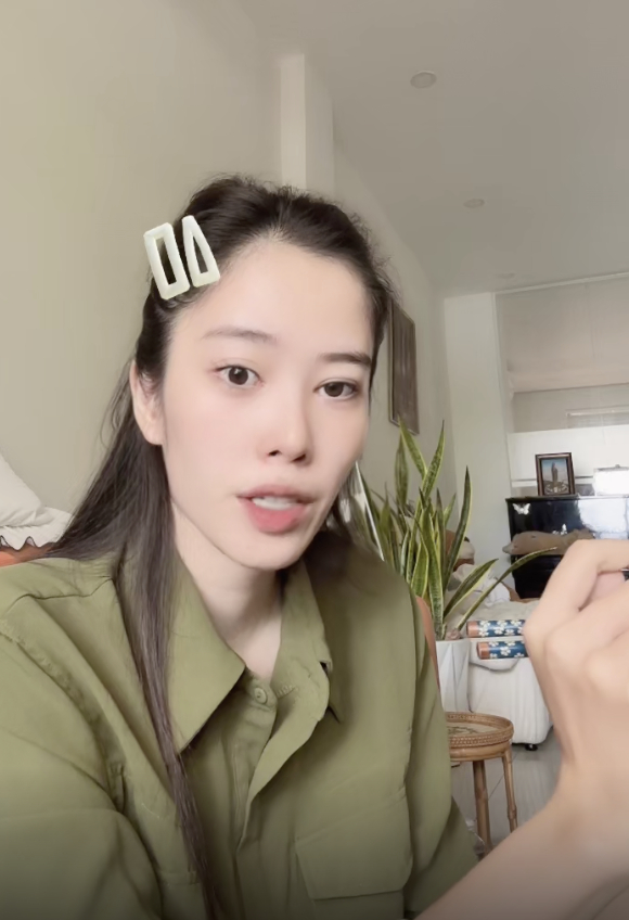 Nam Em đắt show sau khi bị phạt 37,5 triệu, bạn trai cố tình nhận show trên sóng livestream?- Ảnh 3. Nam Em đắt show sau khi bị phạt 37,5 triệu, bạn trai cố tình nhận show trên sóng livestream?- Ảnh 3.
