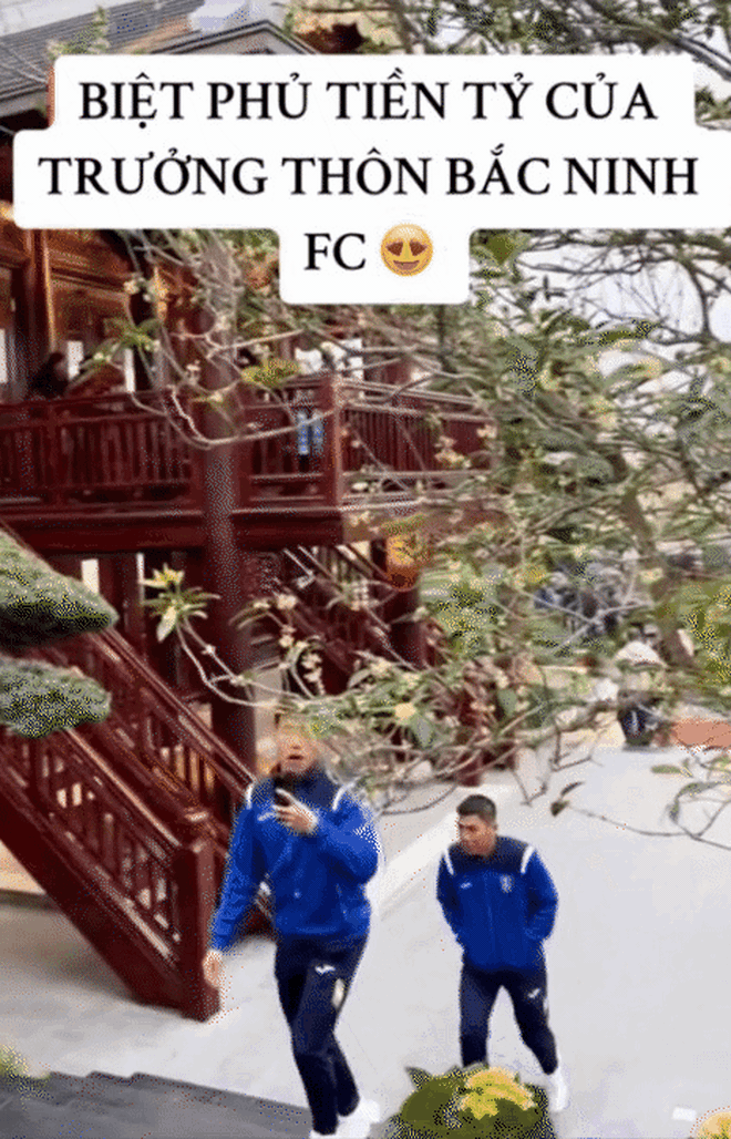 Không chỉ mỗi biệt phủ của trưởng thôn gây choáng vì độ xa xỉ, Bắc Ninh còn là mảnh đất của những tòa lâu đài hoành tráng Không chỉ mỗi biệt phủ của trưởng thôn gây choáng vì độ xa xỉ, Bắc Ninh còn là mảnh đất của những tòa lâu đài hoành tráng