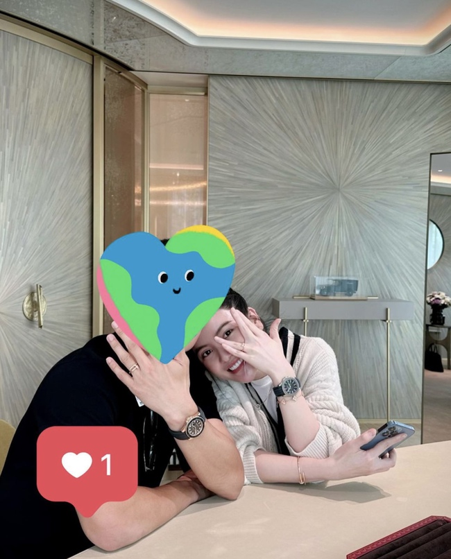 Chu Thanh Huyền khoe nhẫn đôi với Quang Hải, dân mạng lập tức nhận ra cặp nhẫn này quen quen- Ảnh 3.