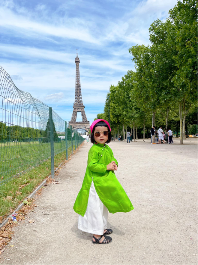 Quyền Leo Daily - Chủ kênh TikTok vừa có phiên livestream bán hàng thu về hơn 72 tỷ đồng sau 12 tiếng là ai?- Ảnh 7.