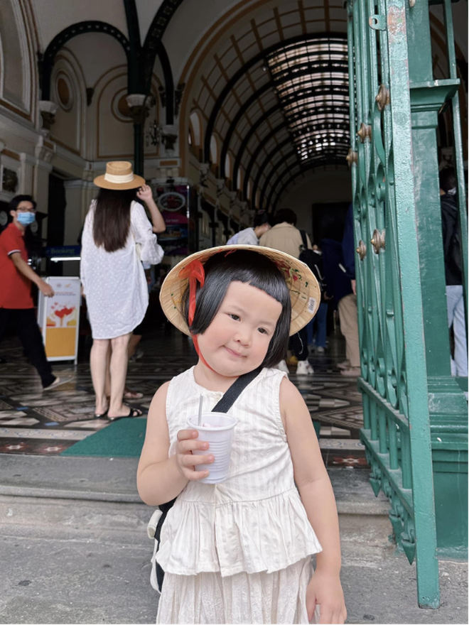 Quyền Leo Daily - Chủ kênh TikTok vừa có phiên livestream bán hàng thu về hơn 72 tỷ đồng sau 12 tiếng là ai?- Ảnh 6.