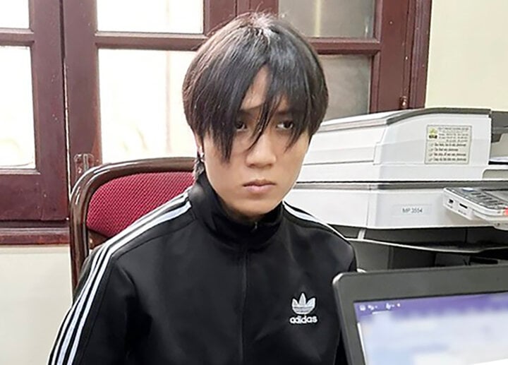 Tạm giữ kẻ mang 2 tiền án, phá két sắt Đình Mai Dịch trộm tiền công đức- Ảnh 1.