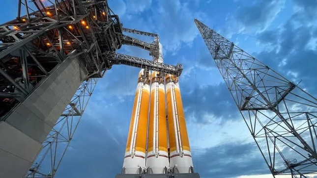 Phóng tên lửa hạng nặng Delta IV sau sự cố rò rỉ nitơ- Ảnh 1.