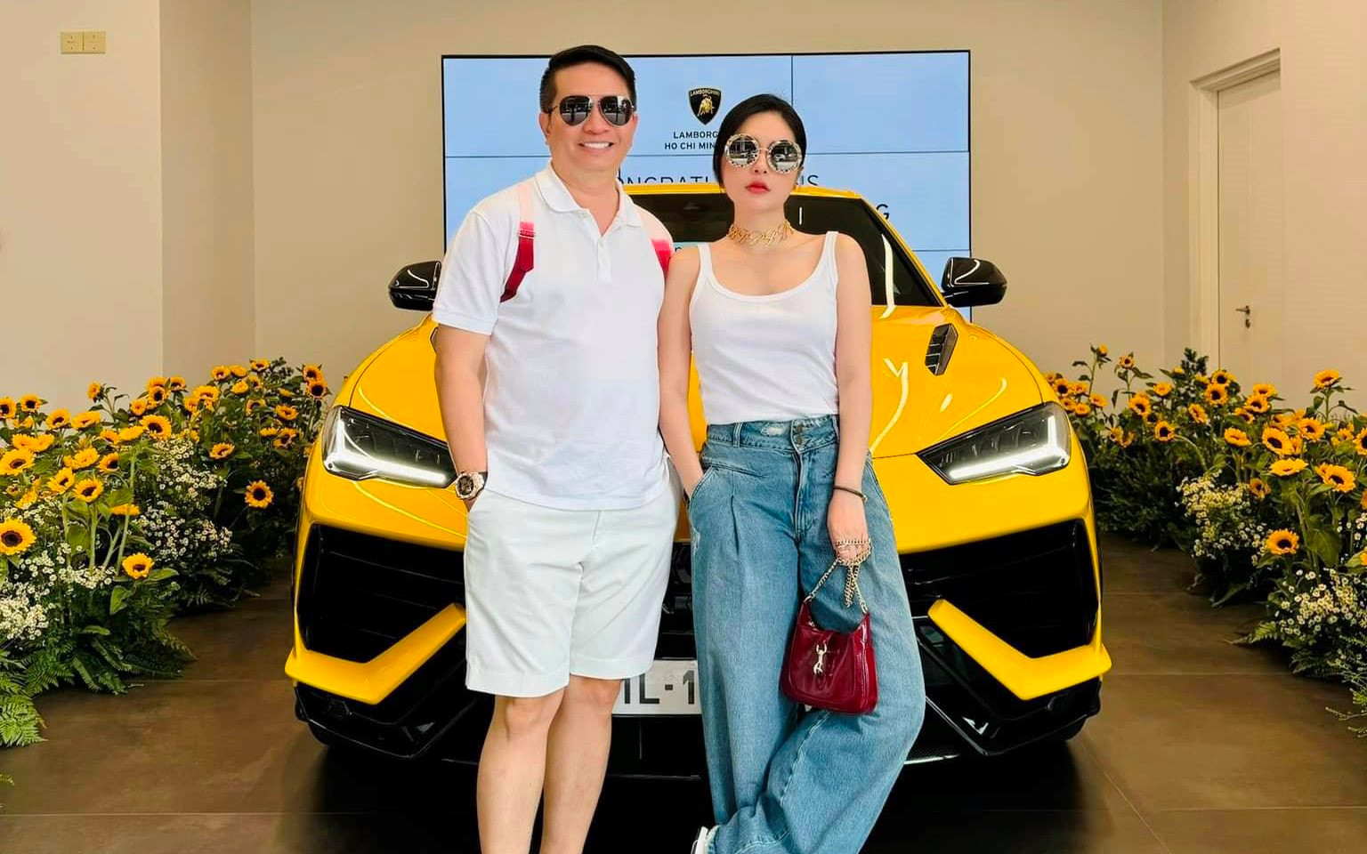 Đoàn Di Băng được chồng tặng Lamborghini Urus hơn 16 tỷ, màn nhận xe gây sốc!- Ảnh 1.