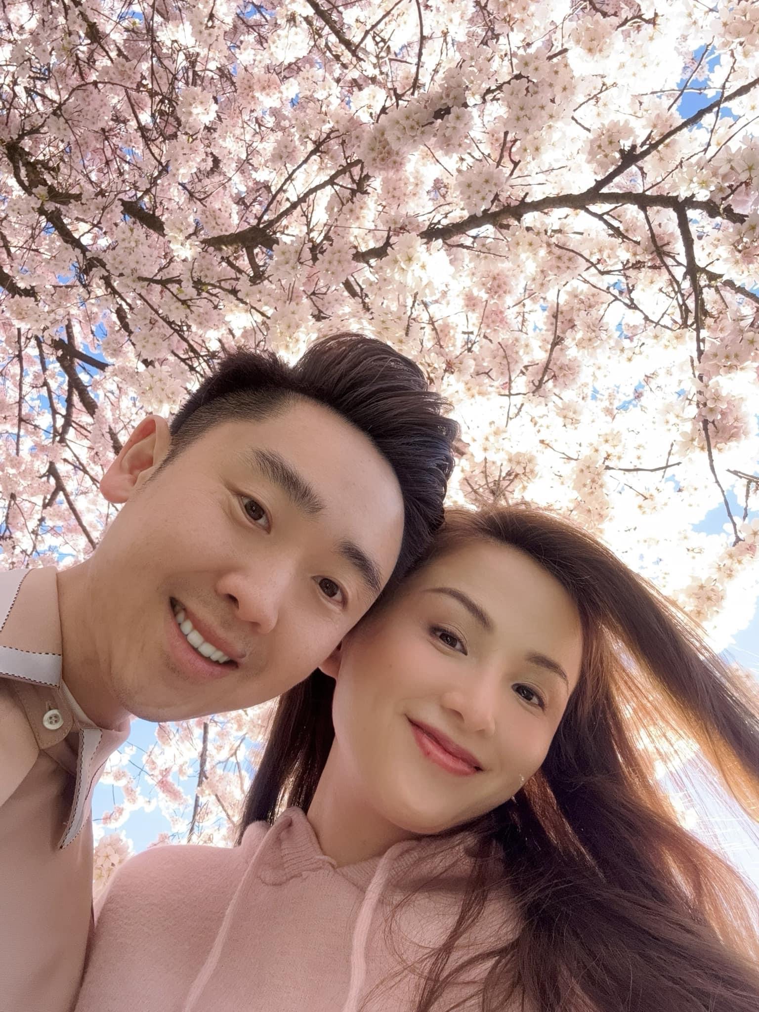 Hoa hậu Việt sau khi rời showbiz: Bí mật kết hôn lần 3 tại Canada, diện mạo chồng mới gây nhầm lẫn- Ảnh 13.