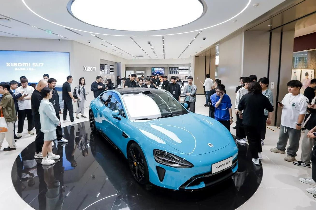 76 giây sản xuất ra một chiếc SU7, 27 phút mở bán đạt doanh số 50.000 xe - Đây là sự đáng sợ của một Xiaomi vừa 'chân ướt chân ráo' gia nhập thị trường ô tô điện- Ảnh 1.
