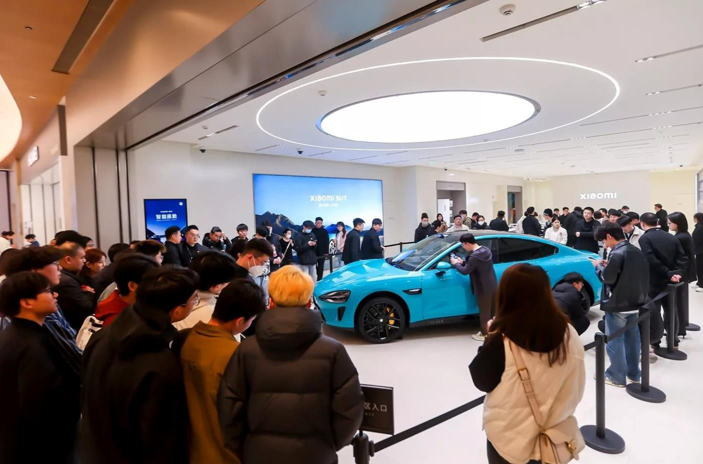76 giây sản xuất ra một chiếc SU7, 27 phút mở bán đạt doanh số 50.000 xe - Đây là sự đáng sợ của một Xiaomi vừa 'chân ướt chân ráo' gia nhập thị trường ô tô điện- Ảnh 2.