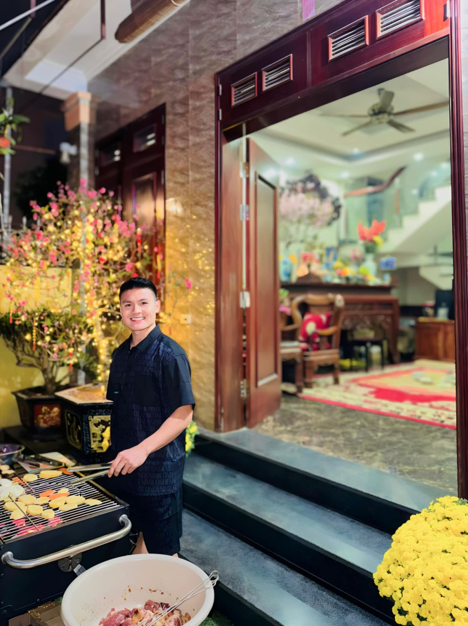 Quang Hải sau khi kết h&ocirc;n với Chu Thanh Huyền: Thăng hoa tr&ecirc;n s&acirc;n cỏ, &aacute;p lực 