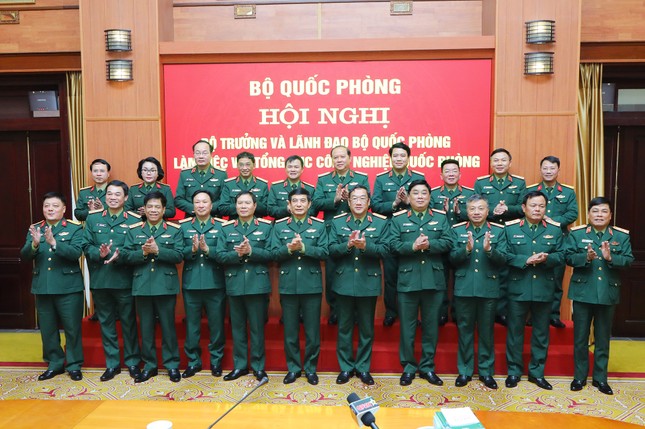 Đại tướng Phan Văn Giang yêu cầu sớm đưa các sản phẩm mới vào trang bị cho Quân đội- Ảnh 4.