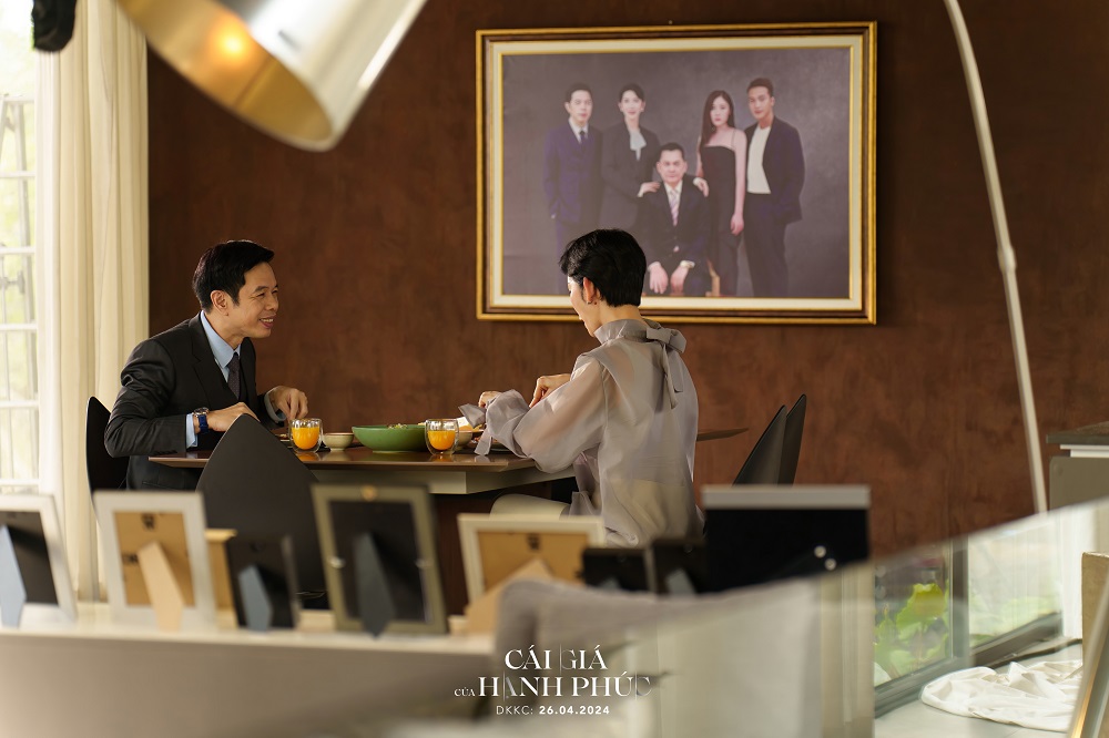 Thái Hòa gây ấn tượng với hình ảnh đại gia tài phiệt trong phim điện ảnh mới- Ảnh 2.
