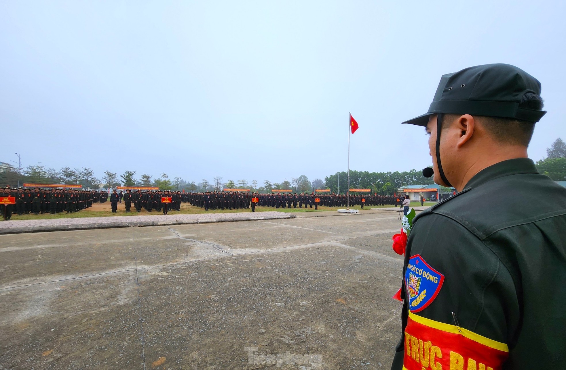 Gần 800 chiến sỹ nghĩa vụ bước vào khóa huấn luyện tại Trung đoàn Cảnh sát Cơ động Bắc Trung Bộ- Ảnh 1.