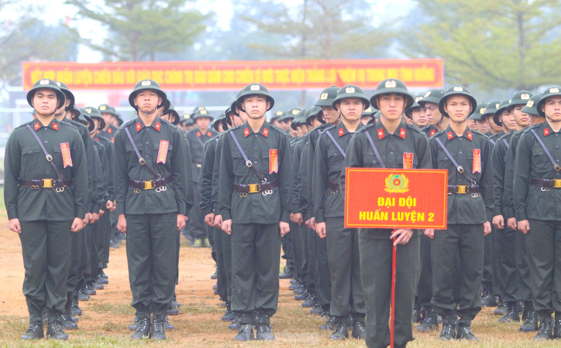 Gần 800 chiến sỹ nghĩa vụ bước vào khóa huấn luyện tại Trung đoàn Cảnh sát Cơ động Bắc Trung Bộ- Ảnh 5.