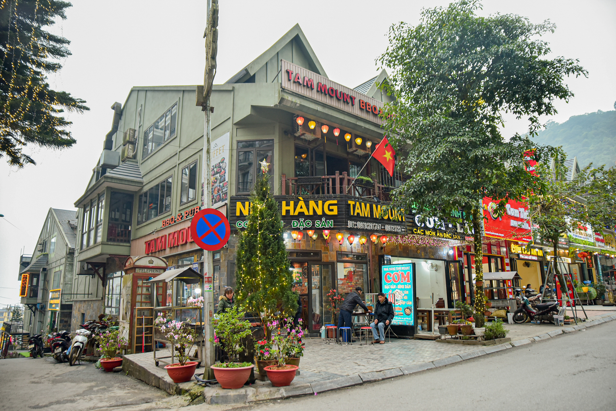 Khu vực nằm trên núi cao, có giá đất đắt ngang ngửa trung tâm Hà Nội, có tiền cũng không dễ mua- Ảnh 6.