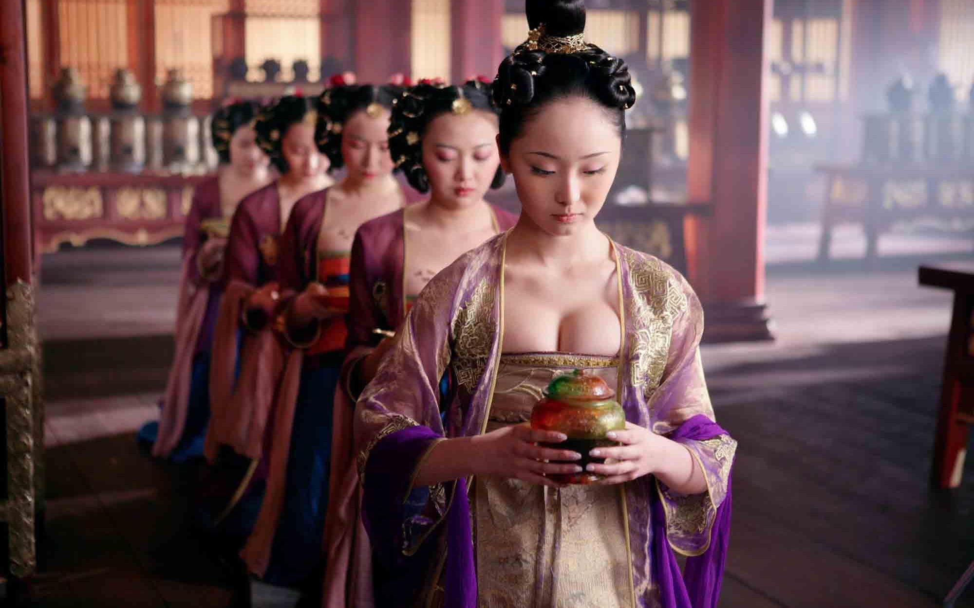 3 thái giám &quot;rởm&quot; khét tiếng lịch sử Trung Hoa: Kẻ sưu tầm cung nữ, kẻ giở trò khó tha thứ với hoàng hậu