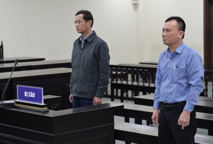 Nhận 500 triệu đồng từ Việt Á, cựu Giám đốc CDC Hà Nội nhận án 3 năm tù treo- Ảnh 1.