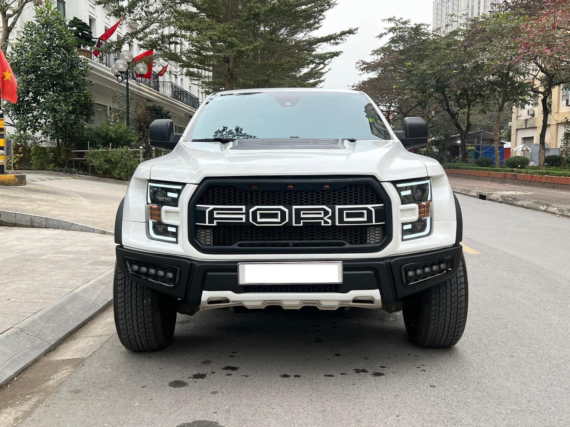 Rao Ford Ranger Raptor chạy 50.000km giá gần 1 tỷ, người bán khẳng định ‘có một không hai’ nhờ bộ vỏ độ khác biệt- Ảnh 2.