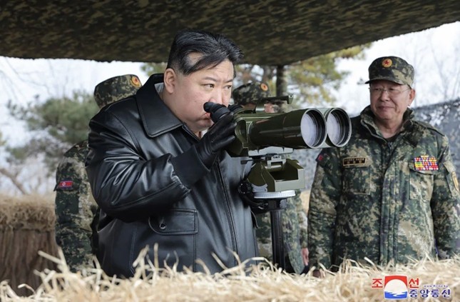 Triều Tiên khoe dàn pháo binh ‘khủng’ để cảnh báo Hàn Quốc- Ảnh 2.