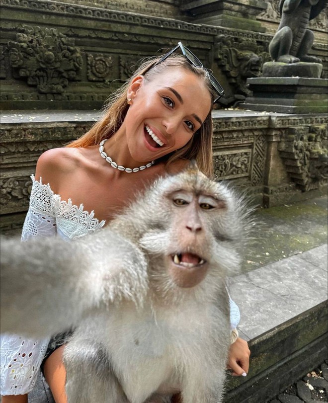 Nữ du khách Việt hốt hoảng vì bị khỉ tấn công tại Bali, dân mạng lập tức đồng cảm vì gặp phải chuyện tương tự- Ảnh 2.