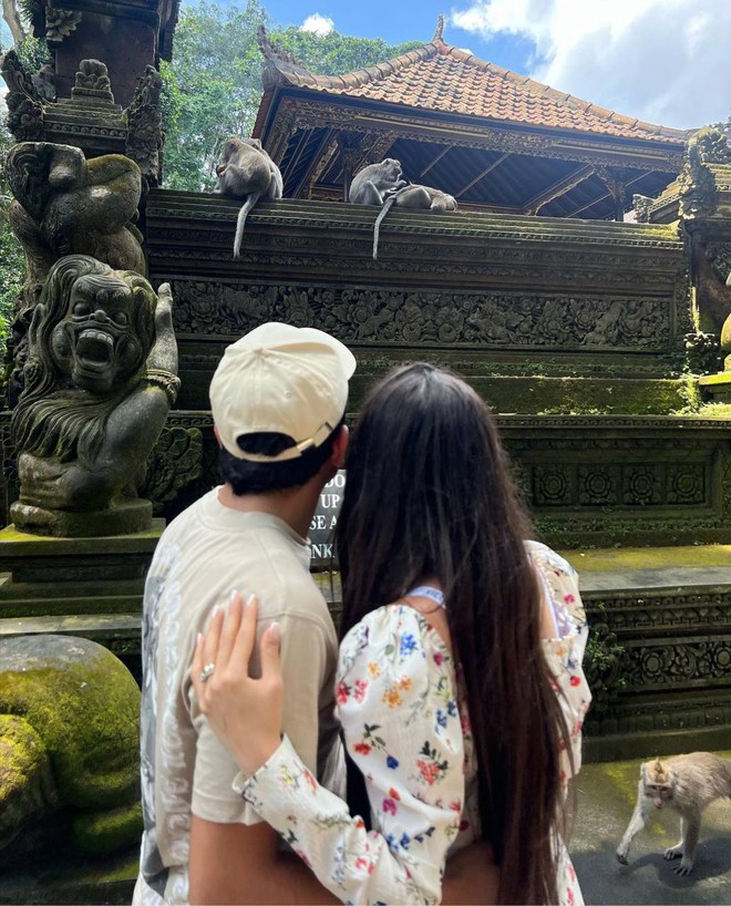 Nữ du khách Việt hốt hoảng vì bị khỉ tấn công tại Bali, dân mạng lập tức đồng cảm vì gặp phải chuyện tương tự- Ảnh 1.