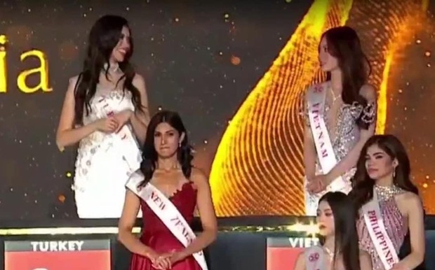 Người đẹp Cộng hòa Czech đăng quang Miss World 2024, Mai Phương lộ diện sau khi trượt Top 12- Ảnh 5.