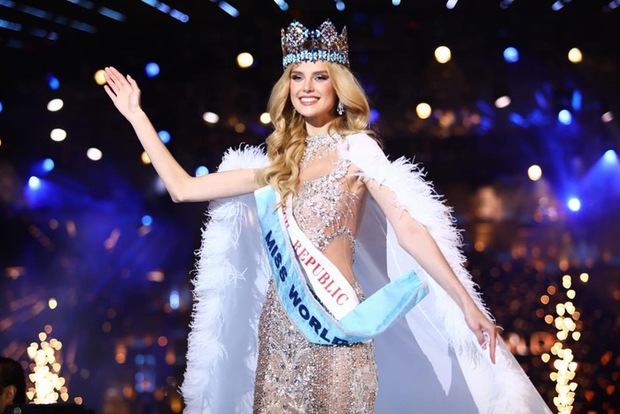 Người đẹp Cộng hòa Czech đăng quang Miss World 2024, Mai Phương lộ diện sau khi trượt Top 12- Ảnh 3.