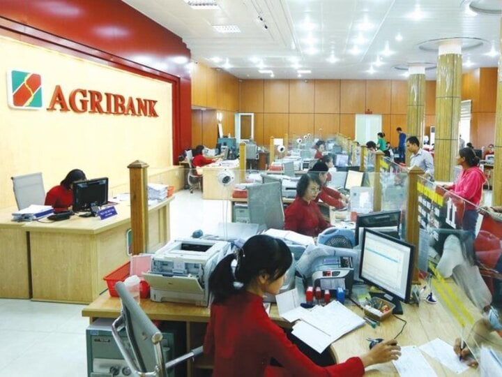 Năm 2023, thu nhập của nhân viên ngân hàng Agribank là bao nhiêu?- Ảnh 1.