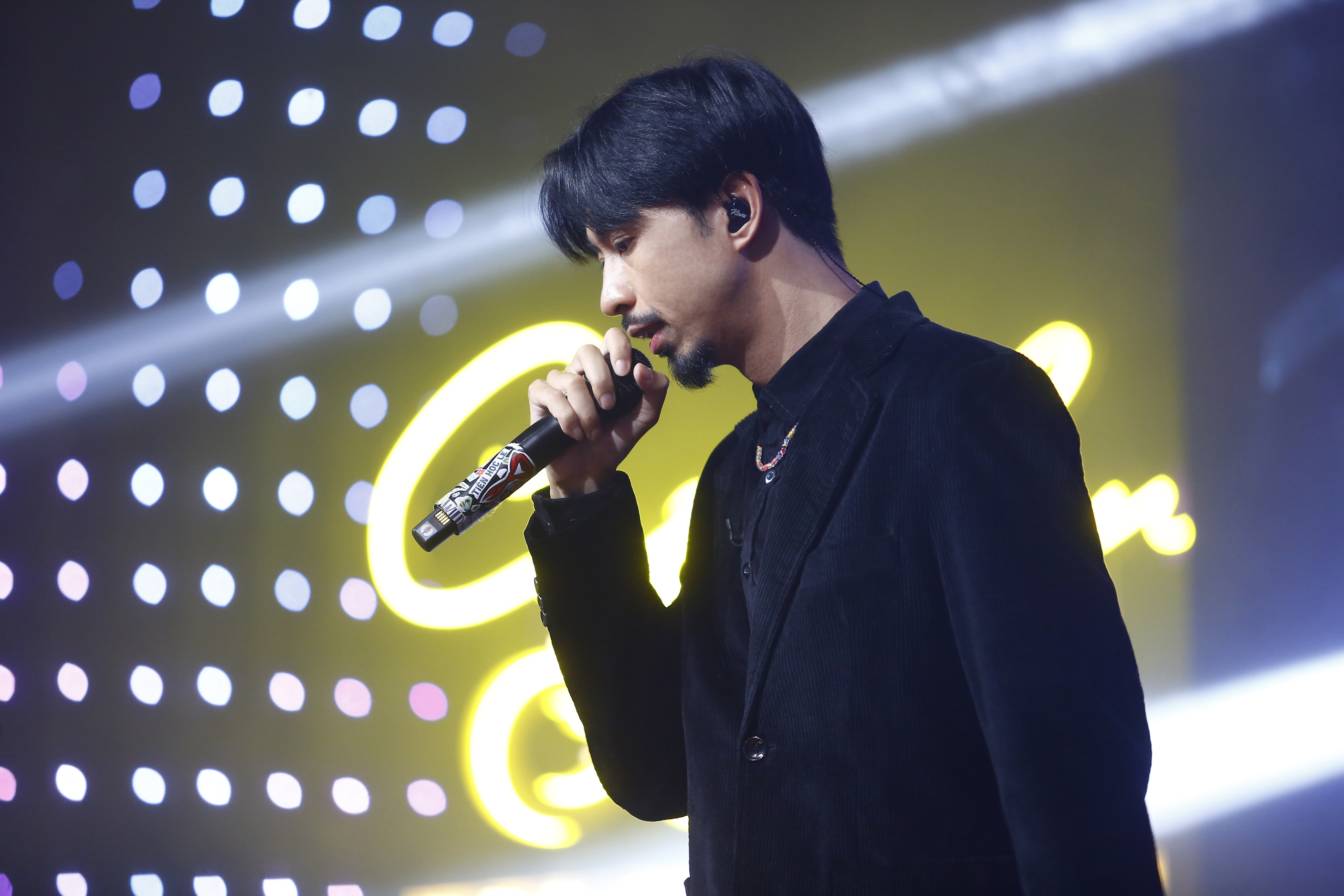 Đen Vâu: Từ cát-xê 4 triệu đồng đến đại gia ngầm của showbiz Việt, được ...