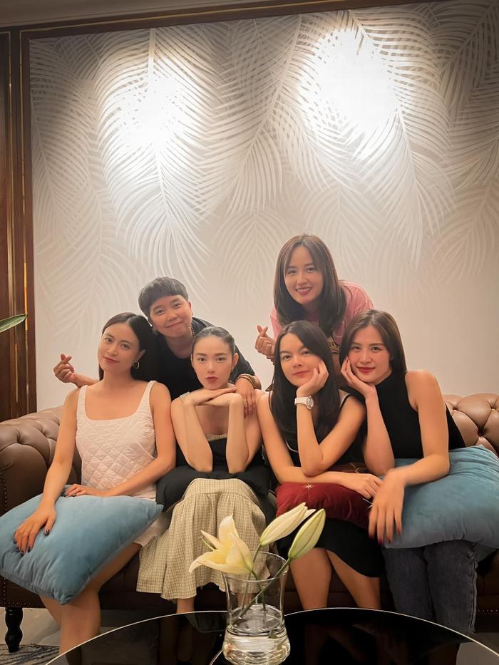 Ho&agrave;ng Thuỳ Linh lộ loạt hấu hiệu mẹ bầu: Mất t&iacute;ch khỏi showbiz, nhan sắc lạ lẫm trong lần hiếm hoi lộ diện- Ảnh 6.