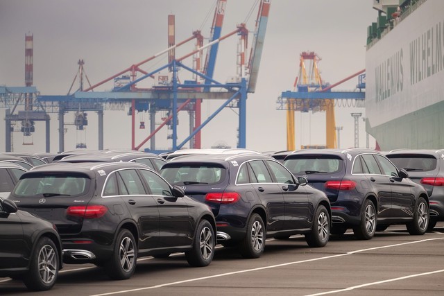 Chuyện gì đây: Cảng biển Châu Âu thành bãi đỗ xe điện Trung Quốc, hỗn loạn với dòng lũ ô tô giá rẻ ùn tắc ngập các cửa khẩu- Ảnh 5.