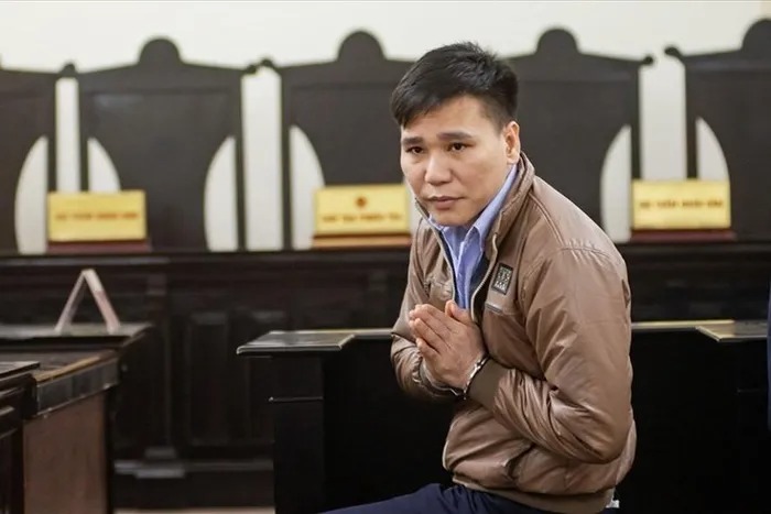 Hình ảnh ca sĩ Châu Việt Cường biểu diễn trong trại giam sau khi lĩnh án 13 năm tù vì tội giết người- Ảnh 5.