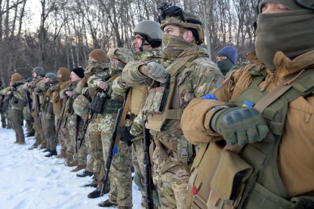 Nga giội hỏa lực dữ dội vào Chasiv Yar: Tổng tư lệnh Ukraine ra lệnh khẩn, lữ đoàn khét tiếng bất tuân- Ảnh 3.