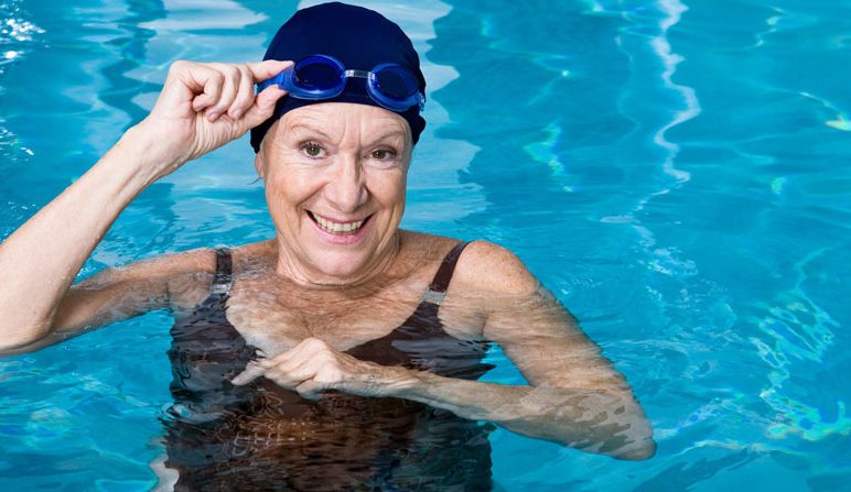 Ngoài 50 tuổi, tập thể dục kiểu này như đang rút ngắn tuổi thọ: Tiết lộ bài tập khiến cơ thể sung sức, càng già càng dẻo dai- Ảnh 2.