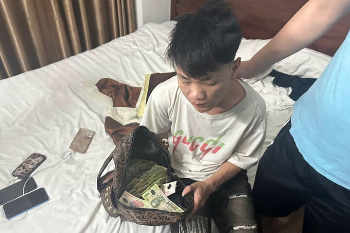 Hà Giang: Trộm hơn 100 triệu đồng tiền phúng viếng đám ma- Ảnh 1.