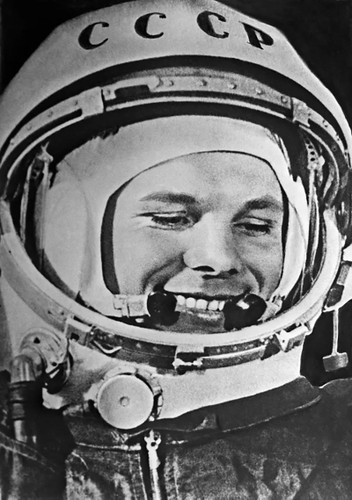Chùm ảnh: Yuri Gagarin - người mở ra trang sử mới về thám hiểm không gian- Ảnh 2.