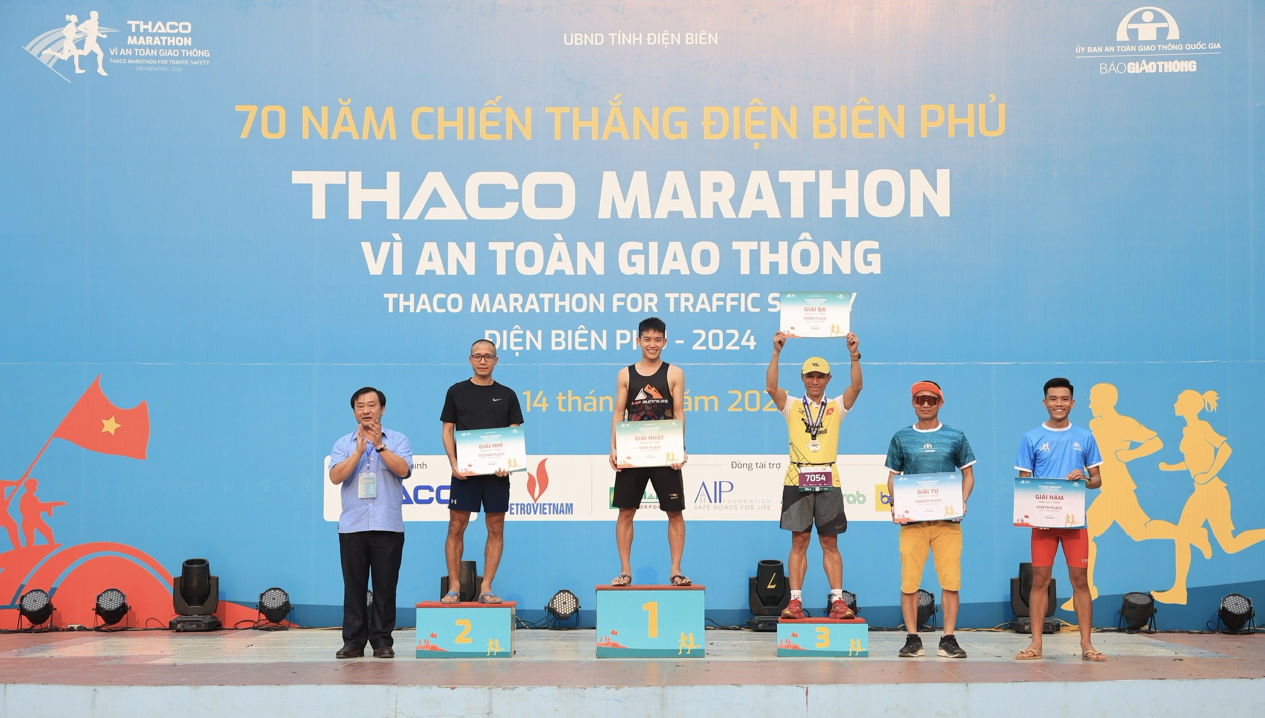 Sôi nổi tranh tài Giải chạy THACO Marathon – Điện Biên Phủ năm 2024- Ảnh 1.