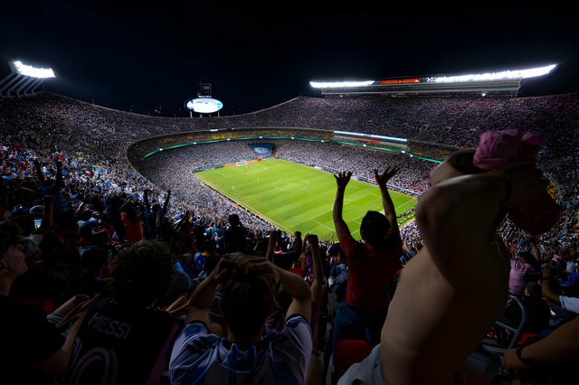 Messi vẫn gây sốt sau 9 tháng sang Mỹ: 72 nghìn khán giả đến sân, giá vé đắt đỏ cũng mặc kệ- Ảnh 5.