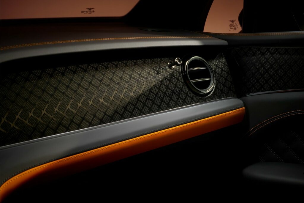 Ảnh chi tiết Bentley Bentayga S Black Edition- Ảnh 12.