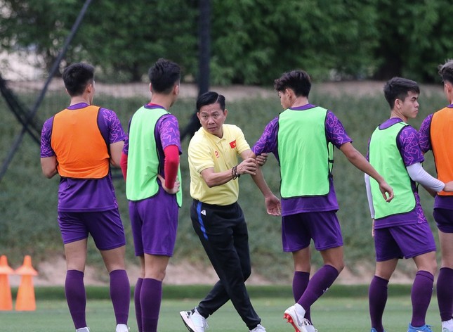 U23 Việt Nam thuộc nhóm thấp bé, nhẹ cân nhất VCK U23 châu Á 2024- Ảnh 1.