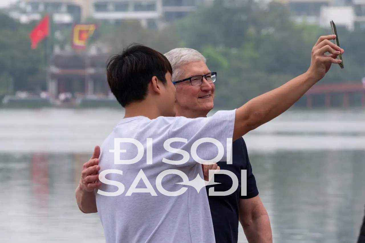 Duy Thẩm là ai mà CEO Tim Cook hẹn gặp riêng, trò chuyện như bạn bè ở Hồ Gươm?- Ảnh 3.