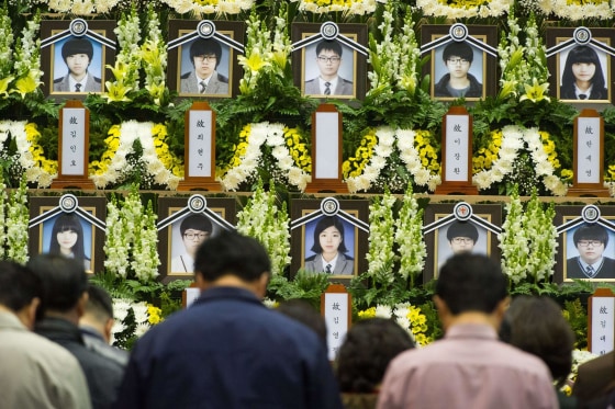 Tròn 10 năm thảm kịch chìm phà Sewol khiến 304 người chết: Xót xa trước tình cảnh của người sống sót- Ảnh 2.