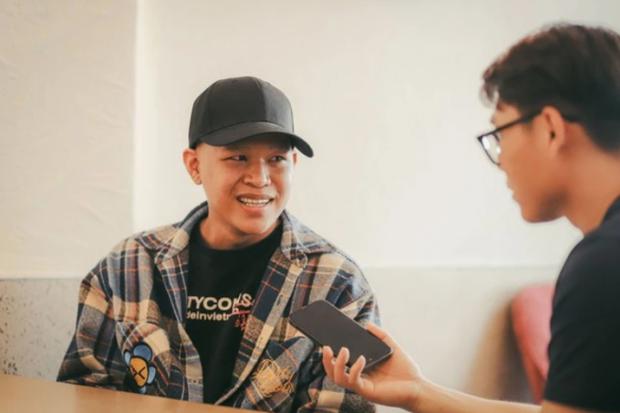 Long Nón Lá - thí sinh Rap Việt team Thái VG bị ung thư, đang phải hóa trị rụng hết tóc- Ảnh 5.