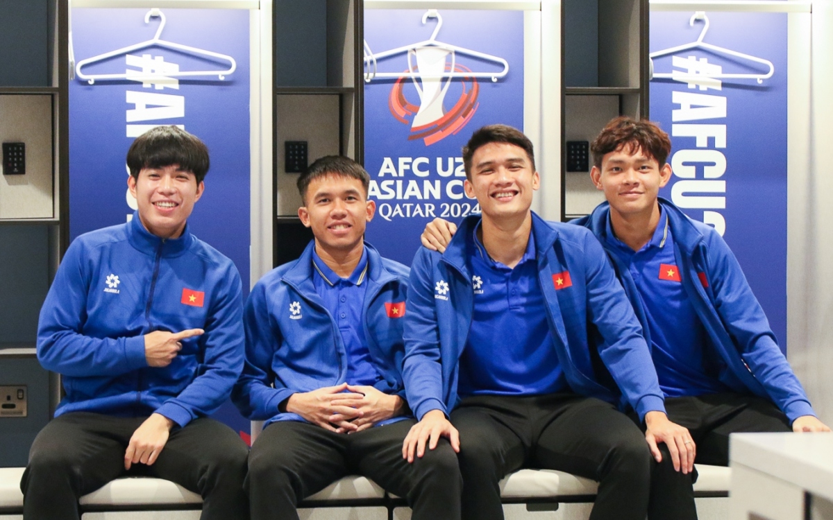 U23 Việt Nam hào hứng check-in ở sân vận động đẳng cấp World Cup- Ảnh 6.