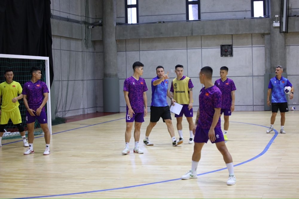 HLV trưởng ĐT Futsal Việt Nam tuyên bố đanh thép trước VCK Futsal châu Á 2024- Ảnh 2.
