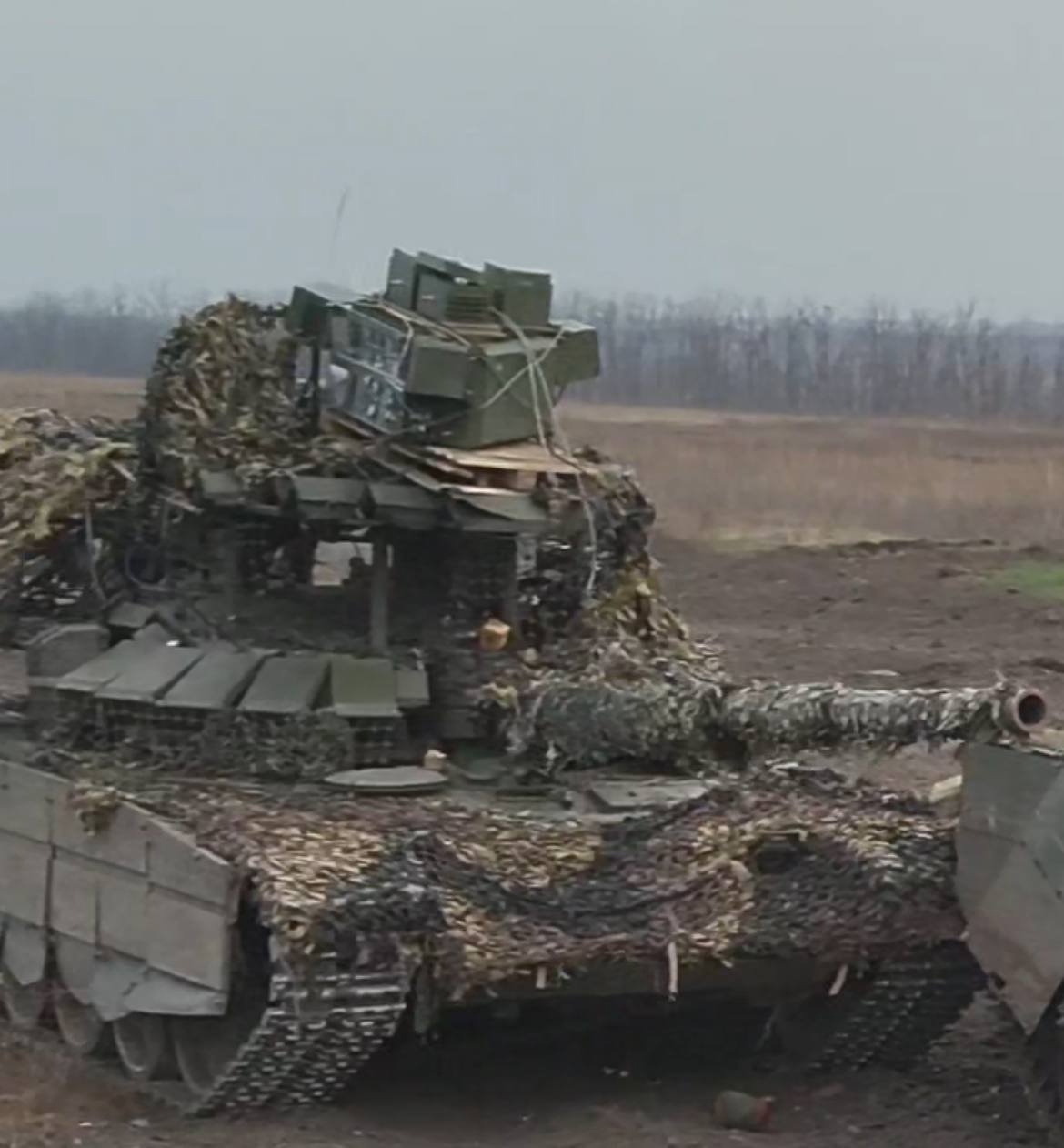 Nhóm lính Ukraine đột kích 3 đêm để tịch thu xe tăng Nga- Ảnh 2.