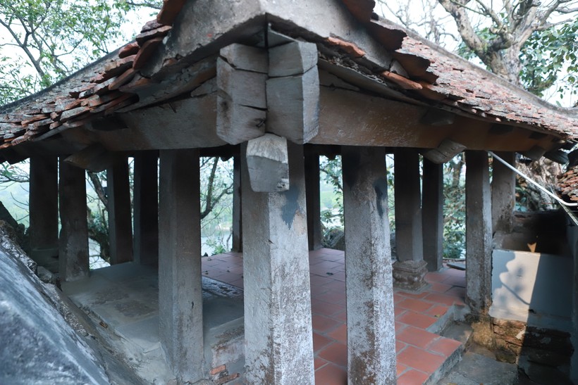 Độc đáo ngôi chùa cổ nằm chênh vênh trên vách núi hơn 500 năm- Ảnh 16.