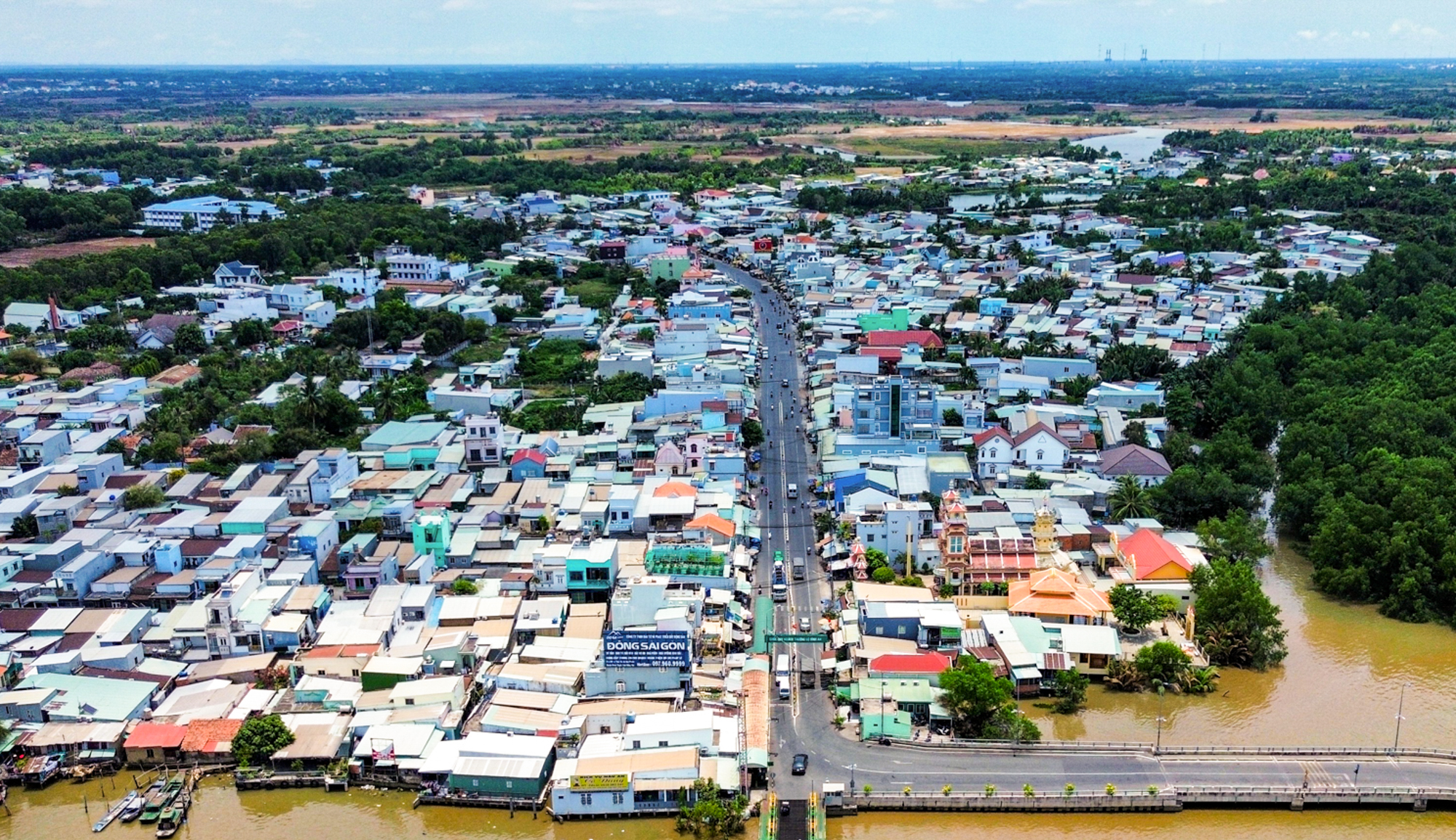 Khu vực sẽ xây cầu kết nối TP.HCM với huyện có nhiều khu công nghiệp nhất Việt Nam, loạt dự án bất động sản tỷ USD hưởng lợi- Ảnh 6.