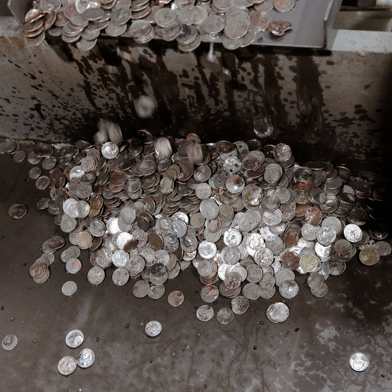 Người Mỹ vứt 68 triệu USD vào bãi rác mỗi năm: Chuyện nghề ‘đào vàng’ từ những đồng tiền ‘rác rưởi’, chính phủ tốn 707 triệu USD để sản xuất nhưng bị coi là đồ vô dụng- Ảnh 5.