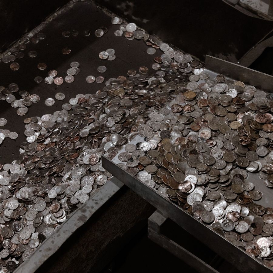 Người Mỹ vứt 68 triệu USD vào bãi rác mỗi năm: Chuyện nghề ‘đào vàng’ từ những đồng tiền ‘rác rưởi’, chính phủ tốn 707 triệu USD để sản xuất nhưng bị coi là đồ vô dụng- Ảnh 6.