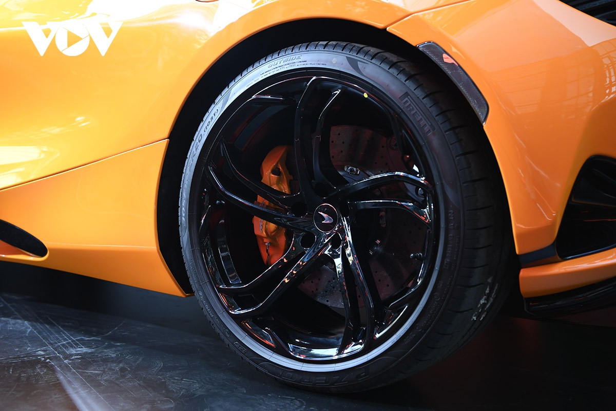 Siêu phẩm McLaren 750S chính thức ra mắt thị trường Việt Nam, giá từ 20 tỷ đồng- Ảnh 12.